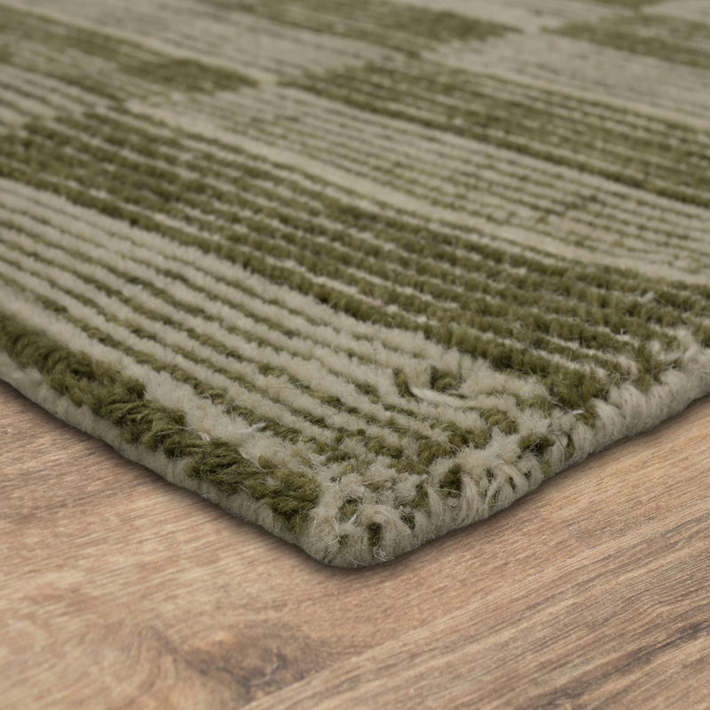 Broken Stripe Moss