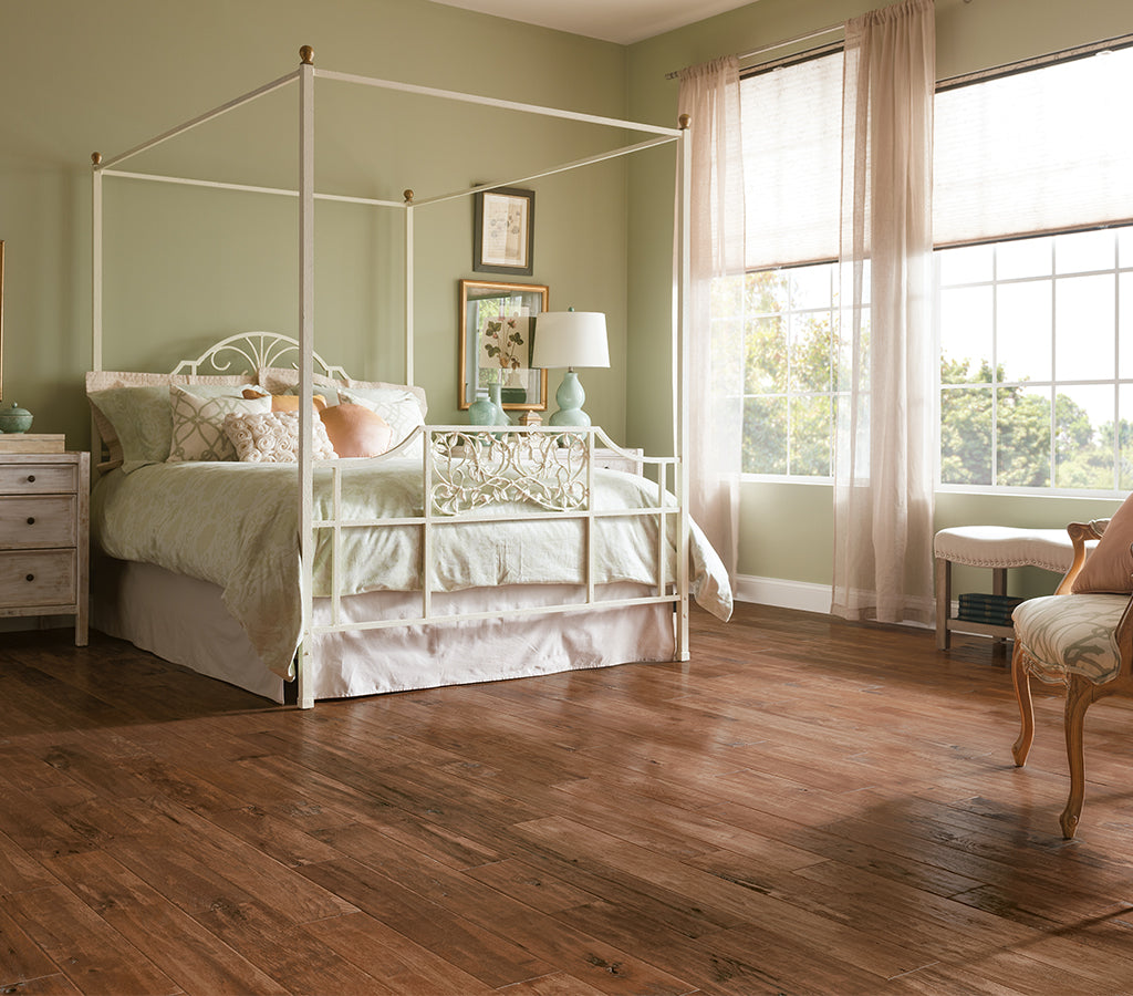 American Scrape Hickory Solid Clover Honey